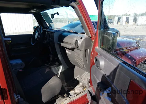 2007 Jeep Wrangler Unlimited Sahara z USA, uszkodzony, nr VIN 1J4GA59187L192341